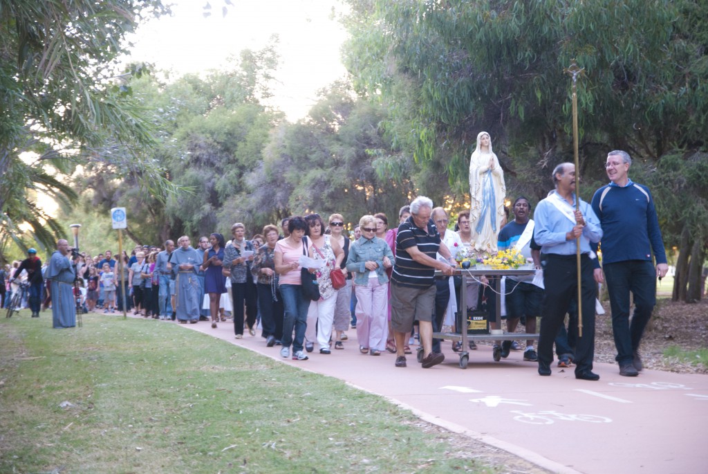 A wonderful reason for a walk, praying the Rosary and singing Marian hymns in the annual procession honouring Mary at Lake Monger. PHOTO: Matthew Biddle