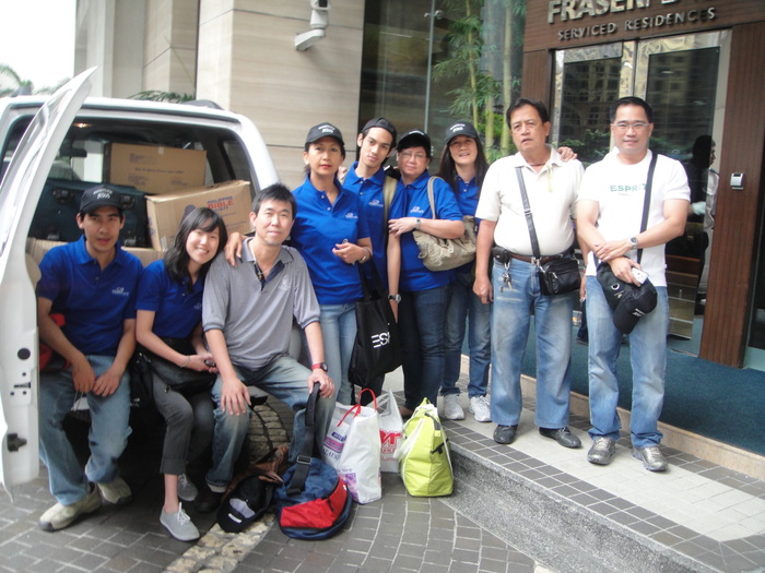 The Soh family and friends - ready to help those less fortunate in the Philippines.