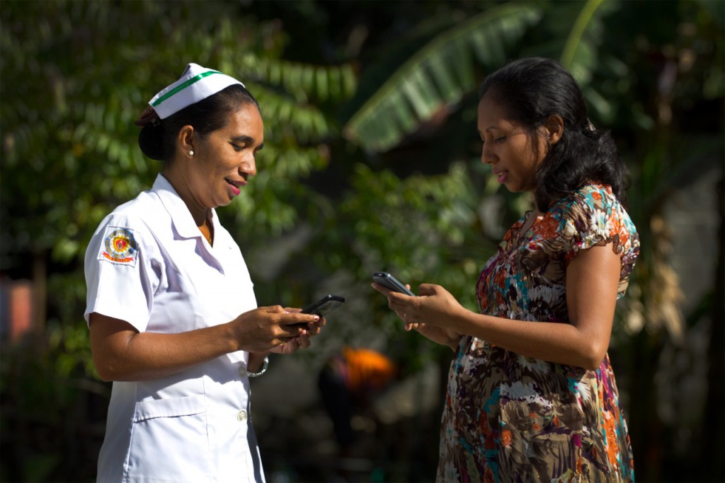 Liga Inan - ‘Mobile Mums - in Timorese, puts expectant mothers and healthcare professionals in contact via mobile phones. PHOTO: UNDA