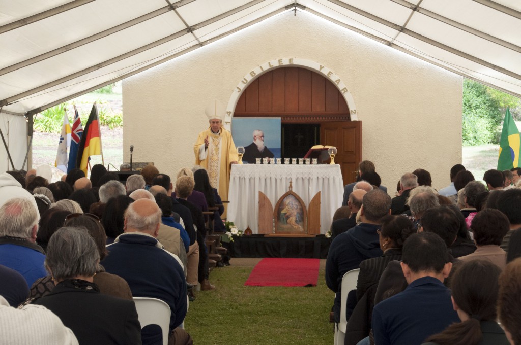 A part of the Jubilee celebrations, Mass was celebrated by Archbishop Emeritus Barry Hickey together with 20 clergy from across the Archdiocese.