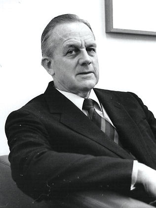 Former Labor Deputy Prime Minister Lionel Bowen. 